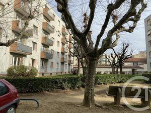 Appartement T4 à louer - 4 pièces - 67 90 m2 - Valence - 26 - RHONE-ALPES