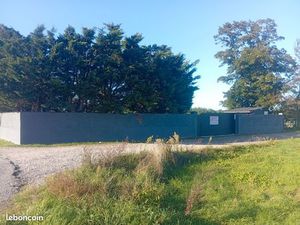 Terrain pour activité commerciale