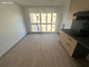 Studio 1 pièce 24 m²