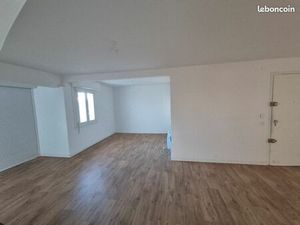 Bel Appartement refait neuf T5 de 96 m²  3/4 chambres