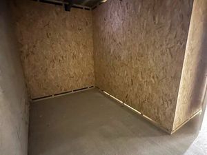 Box de 6-7 m2 centre ville