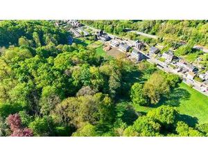 Terrain à bâtir avec 63 mètres de façade!