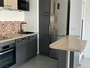 Location appartement 2 pièces 42 m² à Le Pradet (83220)