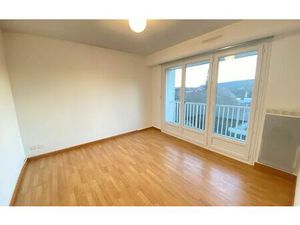 Location appartement  62.99 m² T-2 à Château-Thierry  665 €