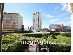 Appartement meublé de 32.65m2 vue sur mer  location jusqu'à mi juin 450€