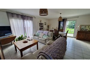 A LOUER TREGUEUX Maison 5 pièce(s) 89 M2