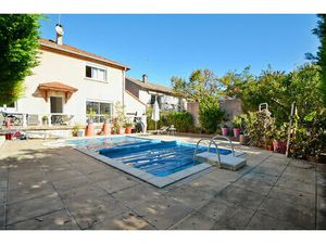 Maison Villeurbanne 6 pièce(s) 214 m2