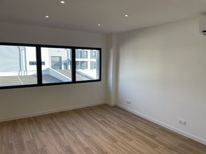 BUREAUX NEUF 2 PIECES