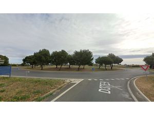 Lot de 9 parkings extérieurs Valras-Plage