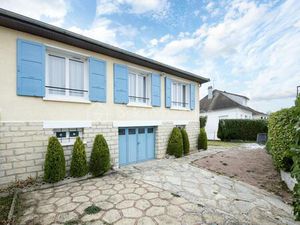 Maison lumineuse sur sous-sol total composée de 4 chambres !