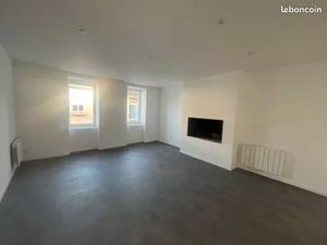 T6 Lannemezan Rénové & Sécurisé Plein centre ville 132 m²