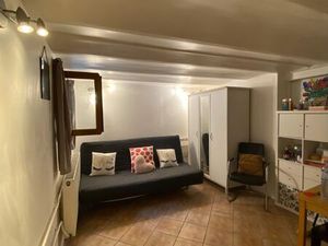 Studio meublé étudiant e