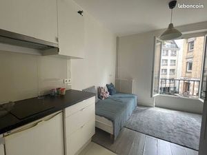 Studio meublé 15m2 rue Guy Moquet 75017 à 648