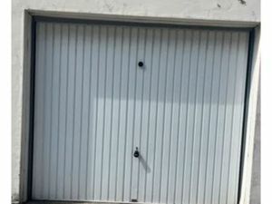 Garage à louer