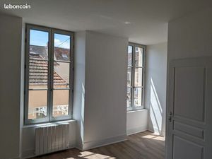 Centre d’Avallon. Magnifique 2 pièces 45m² refait à neuf