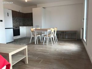 Bel appartement deux pièces avec terrasse exposé sud dans immeuble de standing  quartier P