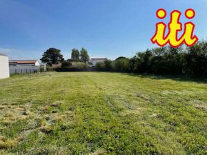 Vente Terrain aux Sables-d'Olonne (85100) : à vendre / 699m² Les Sables-d'Olonne