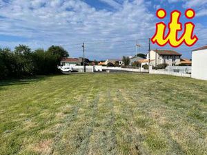 Vente Terrain aux Sables-d'Olonne (85100) : à vendre / 932m² Les Sables-d'Olonne