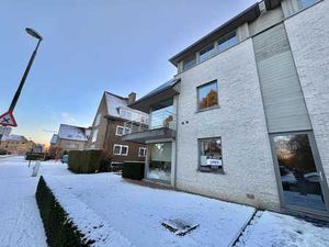 Instapklaar 2 slaapkamer appartement met tuin