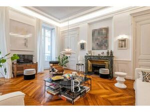 LYON 2 - AINAY- Appartement de 230 80 m² - 5 chambres - balcons - Garage