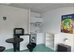 Grand studio meublé à vendre proximité centre ville