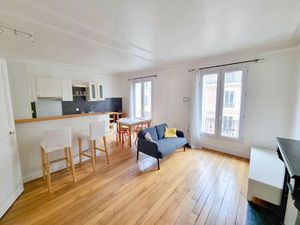Deux pièces meublées de 43 43 m²