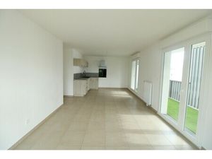 3 PIECES - STE LUCE SUR LOIRE