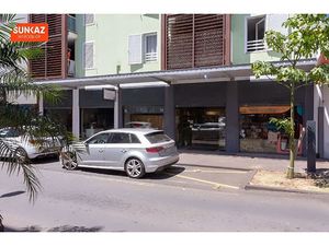 Local commercial récent - Emplacement n°1 - Prêt à l'emploi