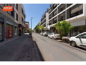 Local commercial récent - Emplacement n°1- Prêt à l'emploi