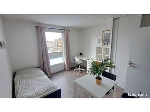 Studio avec terrasse dans résidence sécurisée