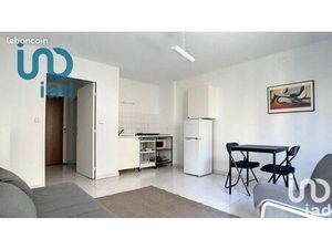 Studio 1 pièce 26 m²