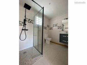 A louer studio salazie