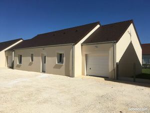 Maison . 4 pièces . 105 m²