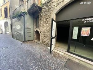 Local commercial avec extraction - Chambery