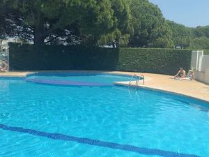 Loue beau studio Port Camargue vue sur les marinas