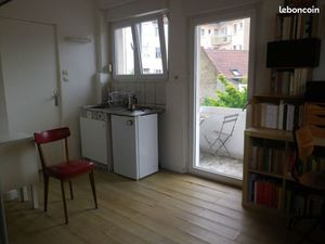 JOLI STUDIO RENOVE avec BALCON  19m2  45 RUE DE SELESTAT 67100 STRASBOURG NEUDORF