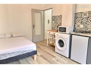 Studio 1 pièce 19 m²