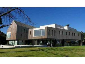 Bureaux élégamment aménagés à louer à Sint-Denijs-Westrem