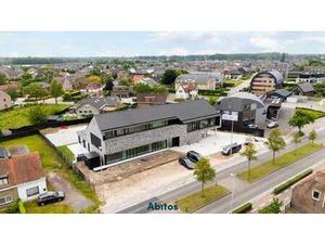 Espace commercial avec une excellente visibilité et acces...