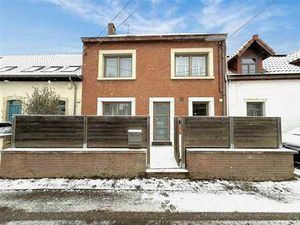 MAISON VILLAGEOISE - 2 CH -2 TERRASSES - CALME