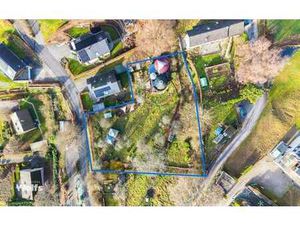 Magnifique parcelle de 1545 m² avec yourtes dans un cadre un