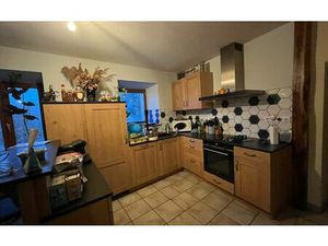 Location maison  m² T-4 à Clarafond-Arcine  1 910 €