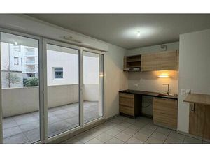 Location appartement  m² T-1 à Nîmes  480 €