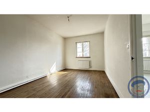 Saint Cyr sur Loire idéalement situé.