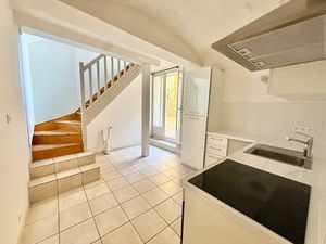 Immeuble comprenant 2 appartements