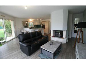 Maison Biron m² T-5 à vendre  270 000 €