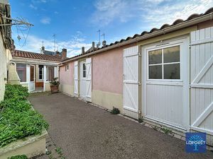 Les Sables d'Olonne  La Gare - Maison 3 pièces  79m²  avec cour