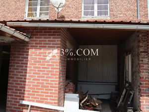 Maison à rénover complètement.