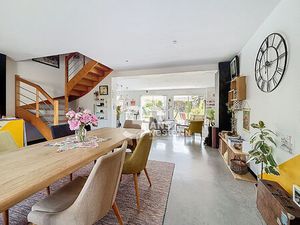 Maison ancienne rénovée à vendre à Sainte-Gemmes-sur-Loire - belle pièce de vie lumineuse 