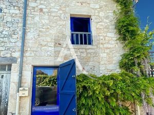 A vendre charmante maison de bastide au coeur d'un des plus beaux villages de France